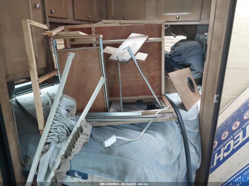 2020 Ford E-350 Cutaway VIN: 1FDWE3FS6KDC26685 Lot: 43005904