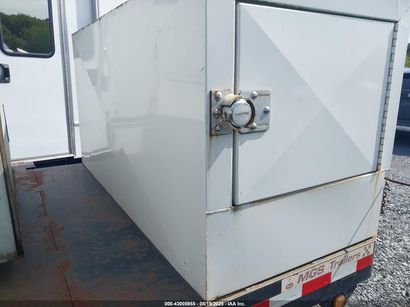 16MPF13204D036083 2004   photo no. 5