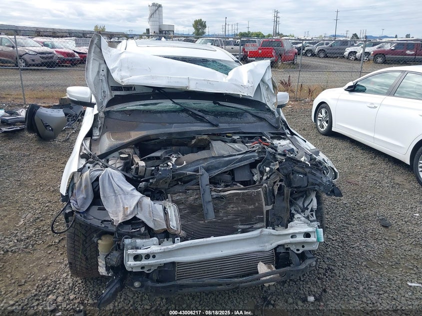 2015 VOLVO XC60 T6 R-DESIGN PLATINUM YV4902RH2F2621102