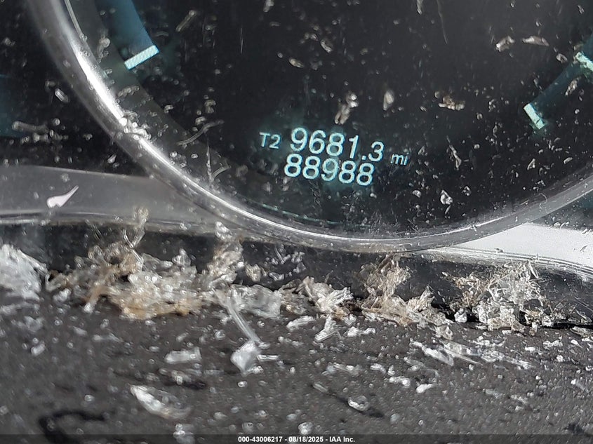 2015 VOLVO XC60 T6 R-DESIGN PLATINUM YV4902RH2F2621102