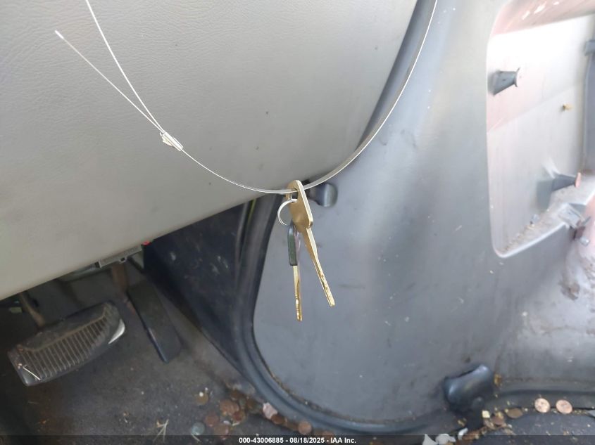 1999 Ford E-350 Super Duty Commercial/Recreational VIN: 1FTSE34L6XHA02962 Lot: 43006885