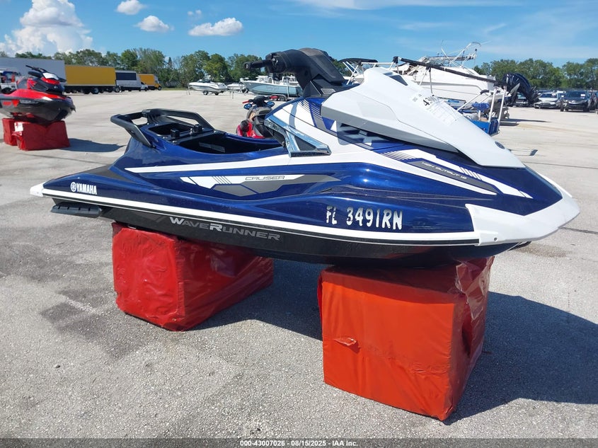 2018 Yamaha Vx Cruiser Ho blue null null YAMA3943J718 photo #1