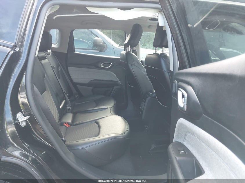 2022 JEEP COMPASS LATITUDE 4X4 3C4NJDBB0NT124370