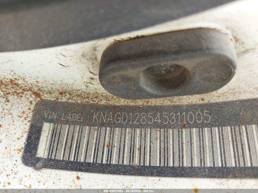 2004 Kia Optima Ex V6/Lx V6 VIN: KNAGD128545311005 Lot: 43007452