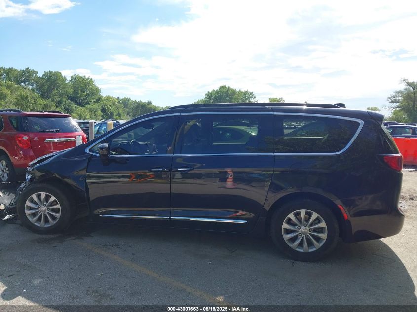 2017 Chrysler Pacifica Touring-L VIN: 2C4RC1BG9HR526708 Lot: 43007663