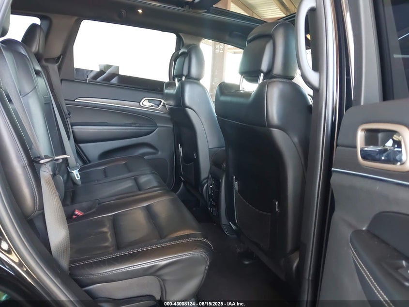 VIN 1C4RJEBGXHC915590 2017 JEEP GRAND CHEROKEE LIMITED 4X2