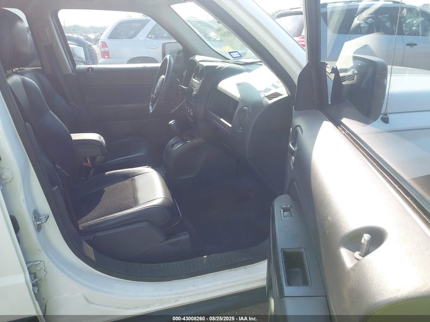 1C4NJPBA2GD667365 2016 JEEP LIBERTY (PATRIOT) photo no. 5