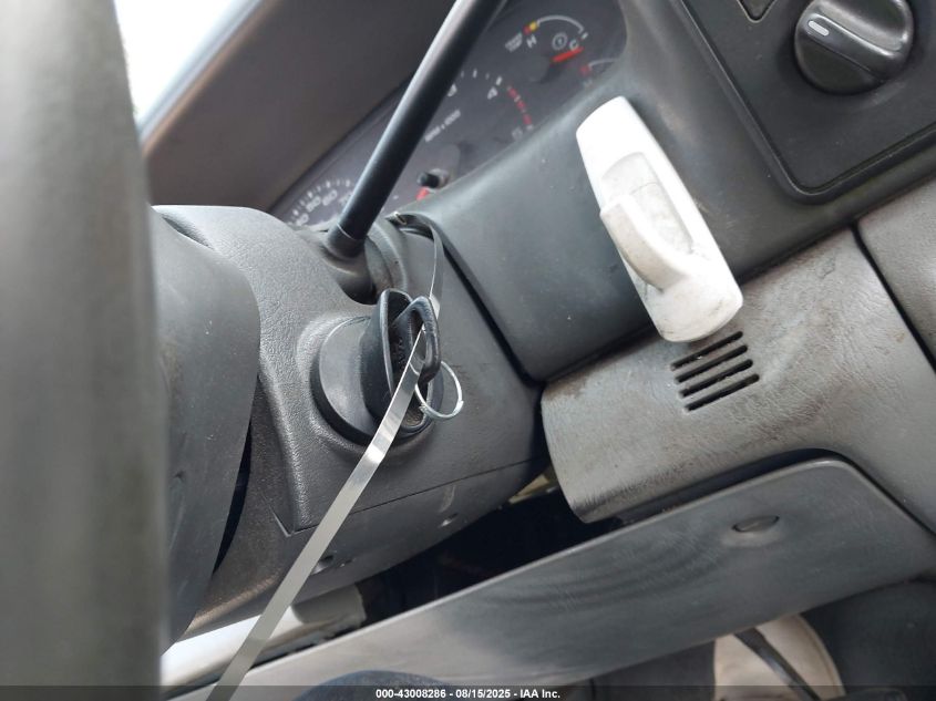 2004 Ford F-250 Lariat/Xl/Xlt VIN: 1FTNW21P84EA32389 Lot: 43008286