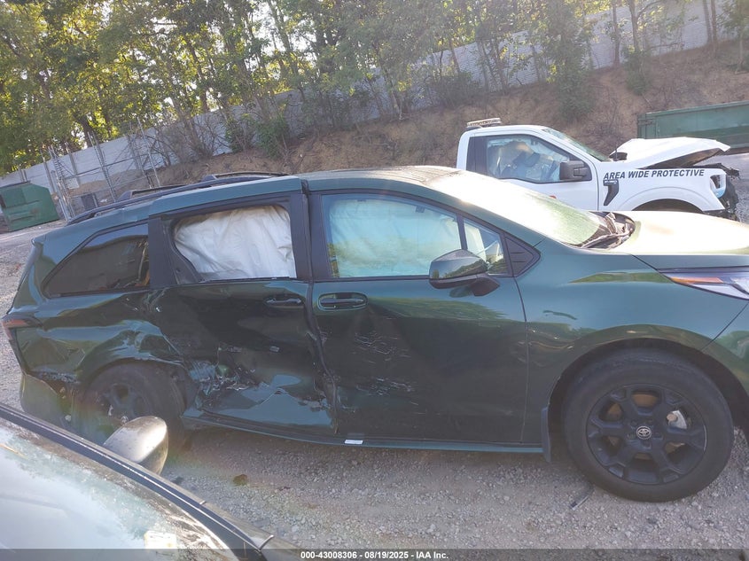 2025 TOYOTA SIENNA WOODLAND EDITION - 5TDCSKFCXSS183721