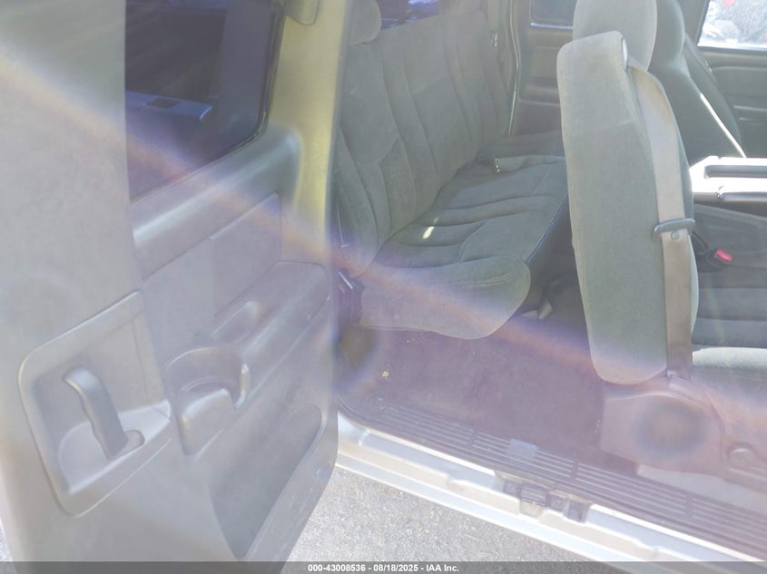 2004 Chevrolet Silverado 1500 Ls VIN: 2GCEC19V241135038 Lot: 43008536