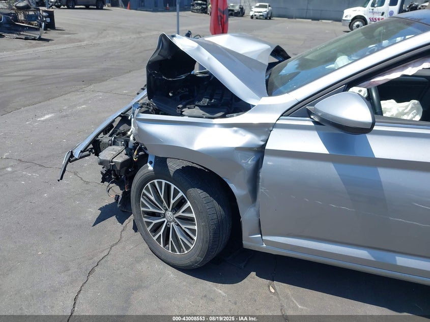 VIN 3VWC57BU5KM220142 2019 VOLKSWAGEN JETTA 1.4T R-LINE/1.4T S/1.4T SE