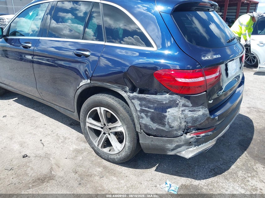 2019 MERCEDES-BENZ GLC 300 4MATIC - WDC0G4KB5KV154611
