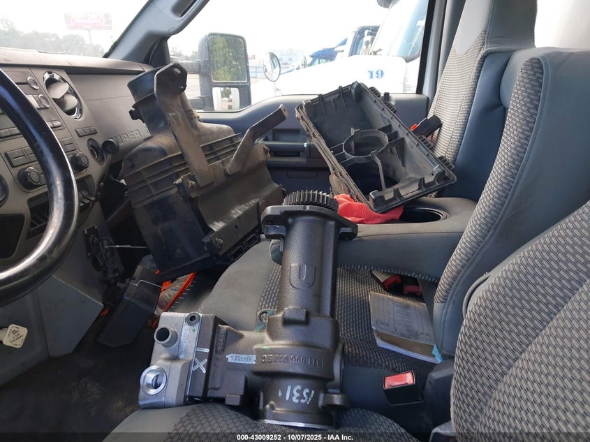 2013 Ford F-650 Xl/Xlt VIN: 3FRWF6FK5DV038585 Lot: 43009252