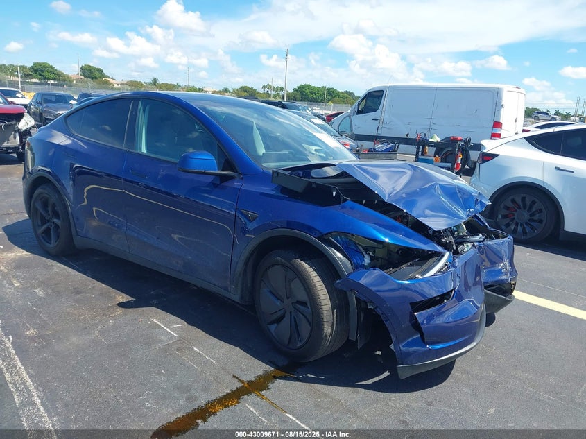 7SAYGDED2TA443077 2026 Tesla Model Y Long Range Dual Motor All-Wheel Drive auction photo 1