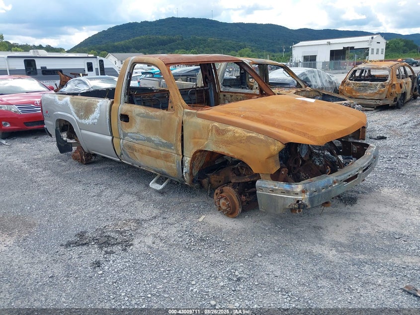2004 CHEVROLET SILVERADO 2500HD LS