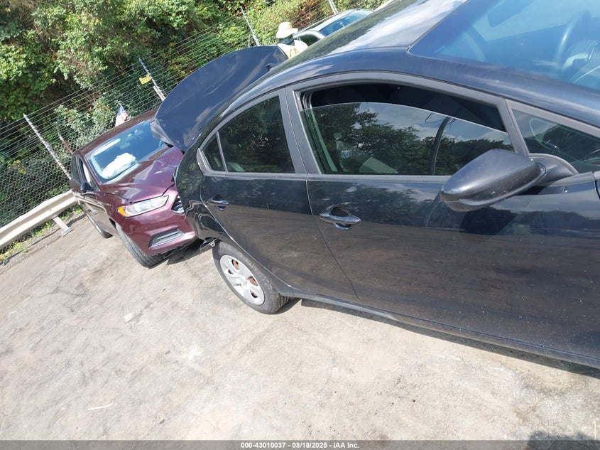 2017 KIA FORTE LX - 3KPFL4A75HE141119