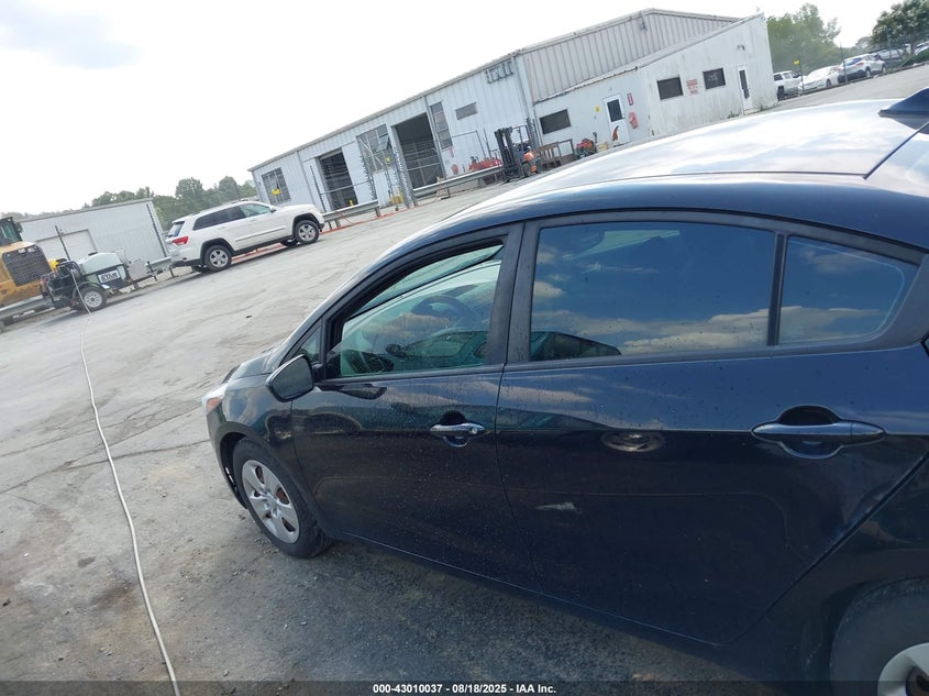 2017 KIA FORTE LX - 3KPFL4A75HE141119