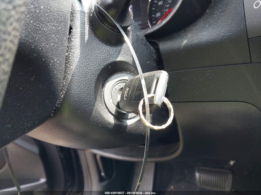 2017 KIA FORTE LX - 3KPFL4A75HE141119