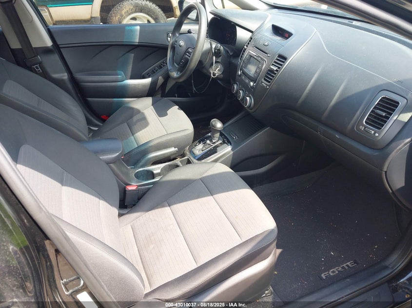 2017 KIA FORTE LX - 3KPFL4A75HE141119