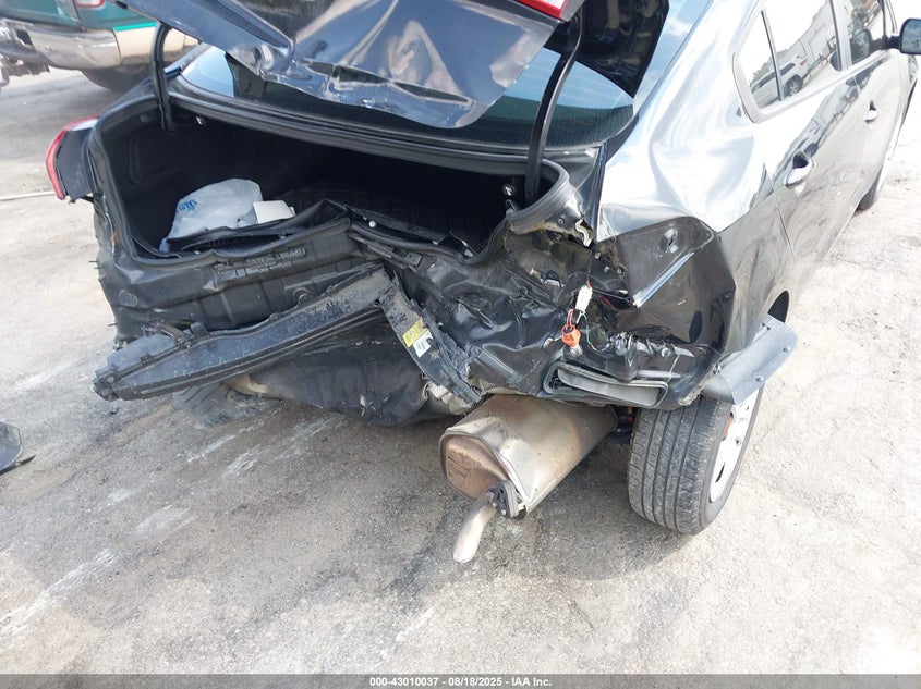 2017 KIA FORTE LX - 3KPFL4A75HE141119