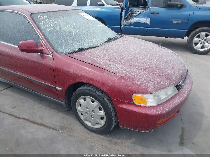 1996 Honda Accord Lx VIN: 1HGCD7133TA015062 Lot: 43010716