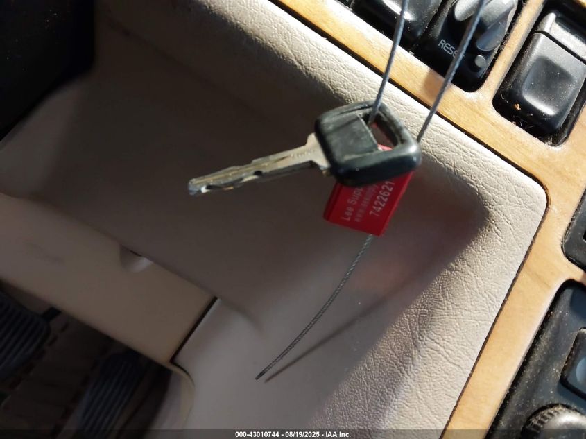 1997 Volvo 850 T5 VIN: YV1LS572XV1358200 Lot: 43010744