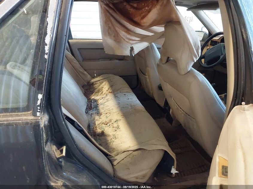 1997 Volvo 850 T5 VIN: YV1LS572XV1358200 Lot: 43010744