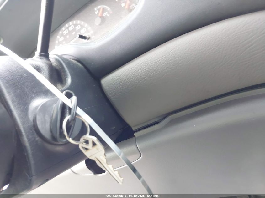 2002 Ford Econoline E150 Wagon VIN: 1FMRE11W42HA98435 Lot: 43010819