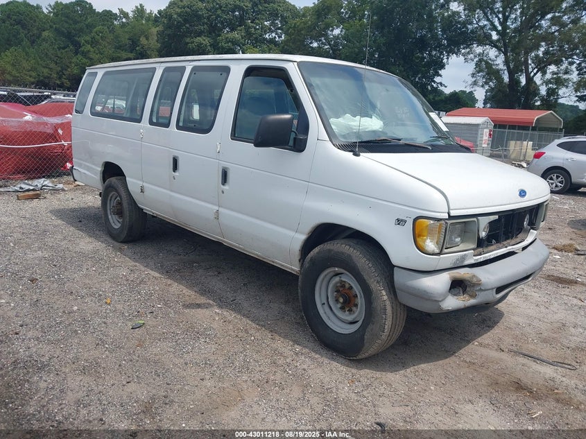 1997 Ford Club Wagon Xl/Xlt white van gasoline 1FBJS31L2VHA99409 photo #1