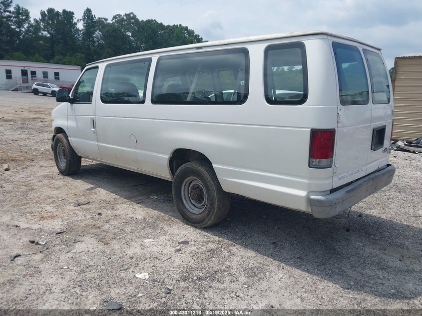 1997 Ford Club Wagon Xl/Xlt white van gasoline 1FBJS31L2VHA99409 photo #4