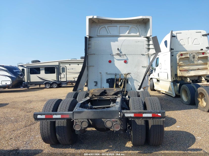 1XPBDP9X2KD606416 2019   photo no. 17