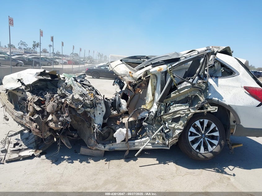 2016 Subaru Outback 2.5I Limited VIN: 4S4BSANC1G3229352 Lot: 43012047