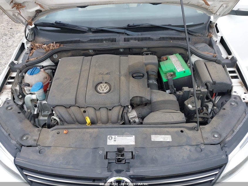2013 VOLKSWAGEN JETTA 2.5L SE - 3VWDX7AJ2DM297656