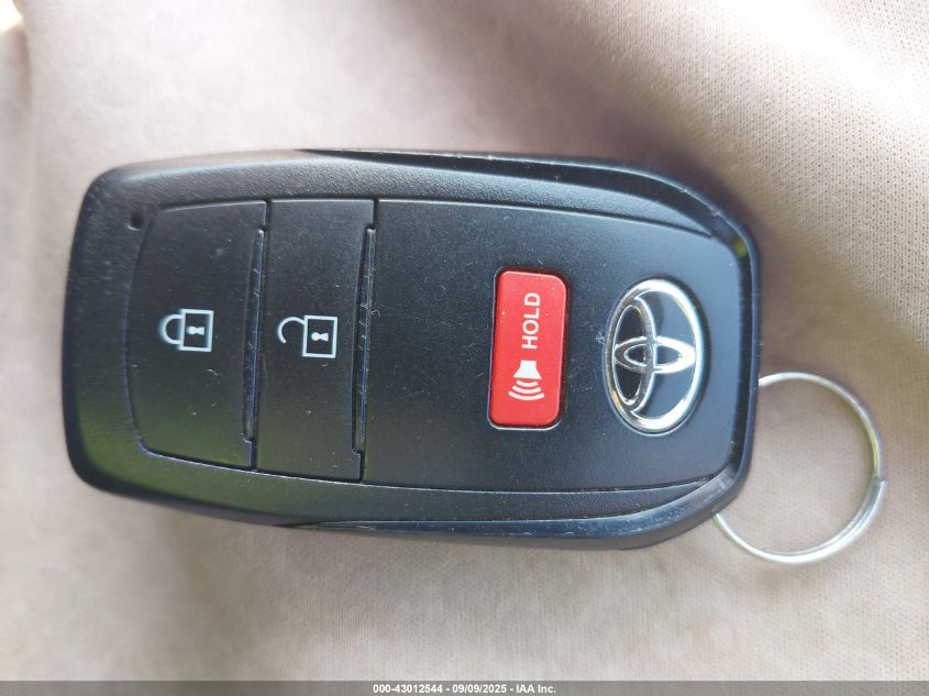 2024 Toyota Corolla Cross Xle VIN: 7MUEAAAGXRV080413 Lot: 43012544