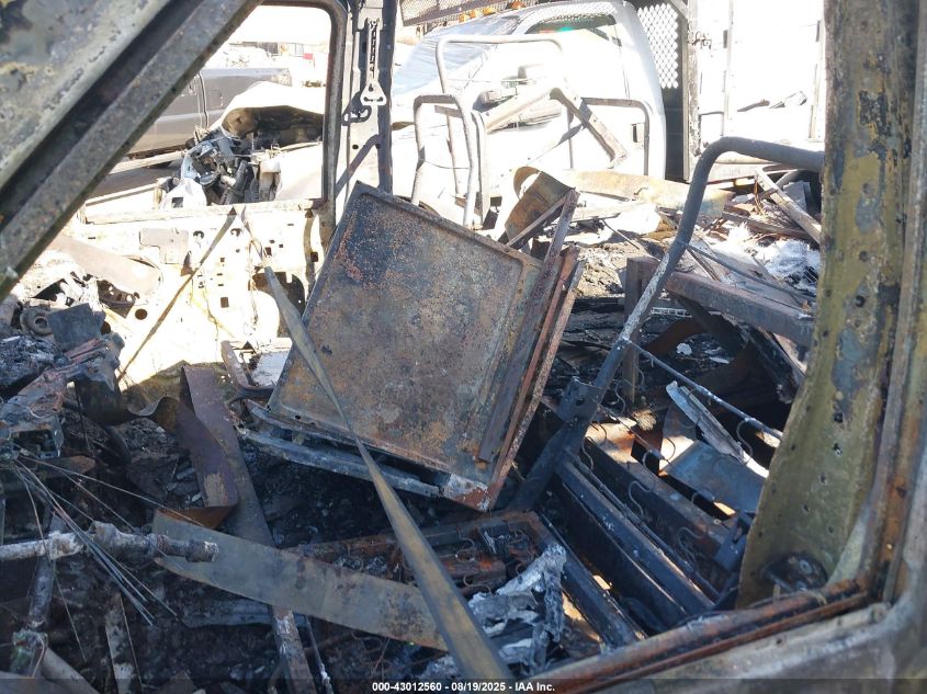 1999 Ford Econoline E450 Super Duty Cutwy Rv VIN: 1FDXE40S8XHA85623 Lot: 43012560