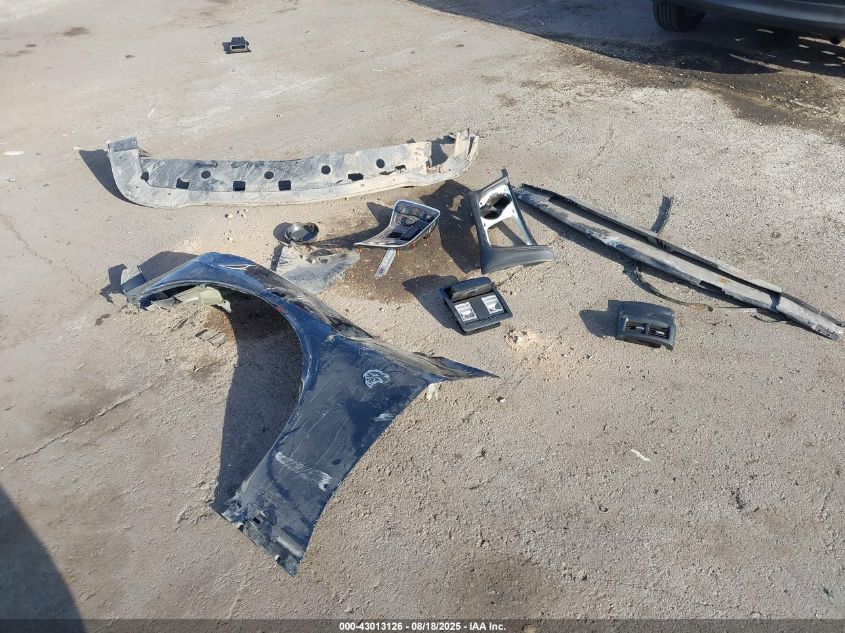 2015 Dodge Challenger VIN: 2C3CDZC9XFH770490 Lot: 43013126