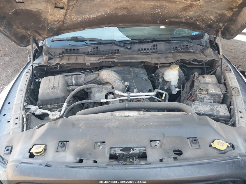 2018 RAM 1500 REBEL  4X4 5'7 BOX 1C6RR7YT8JS122252