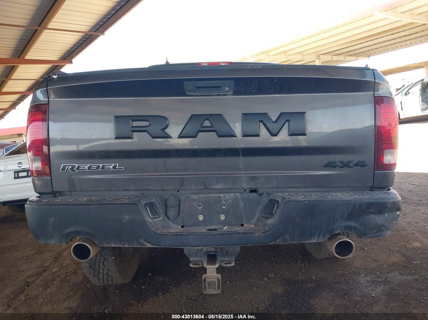 2018 RAM 1500 REBEL  4X4 5'7 BOX 1C6RR7YT8JS122252
