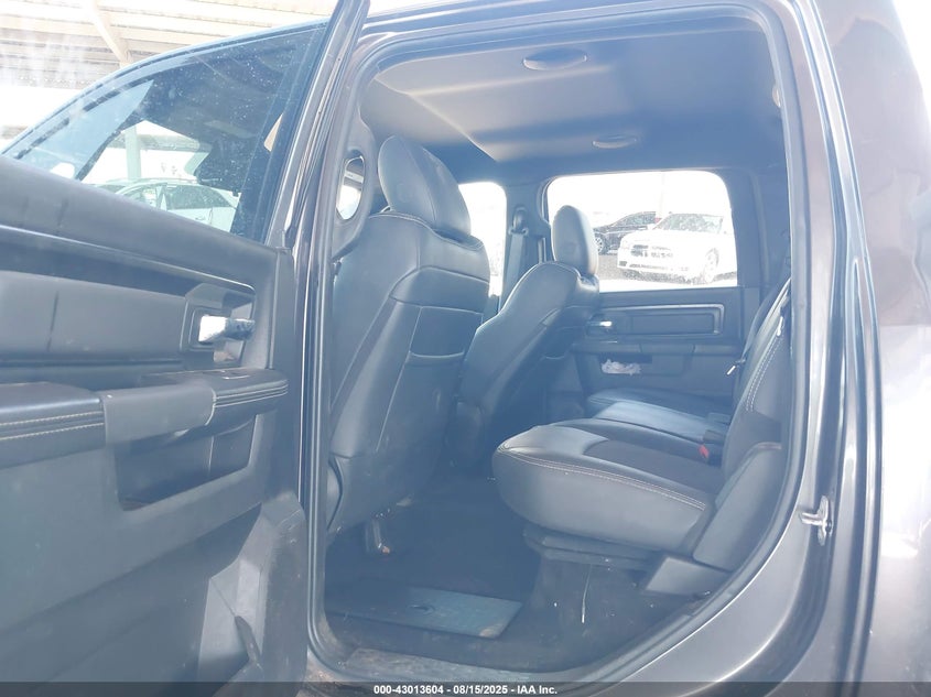 2018 RAM 1500 REBEL  4X4 5'7 BOX 1C6RR7YT8JS122252