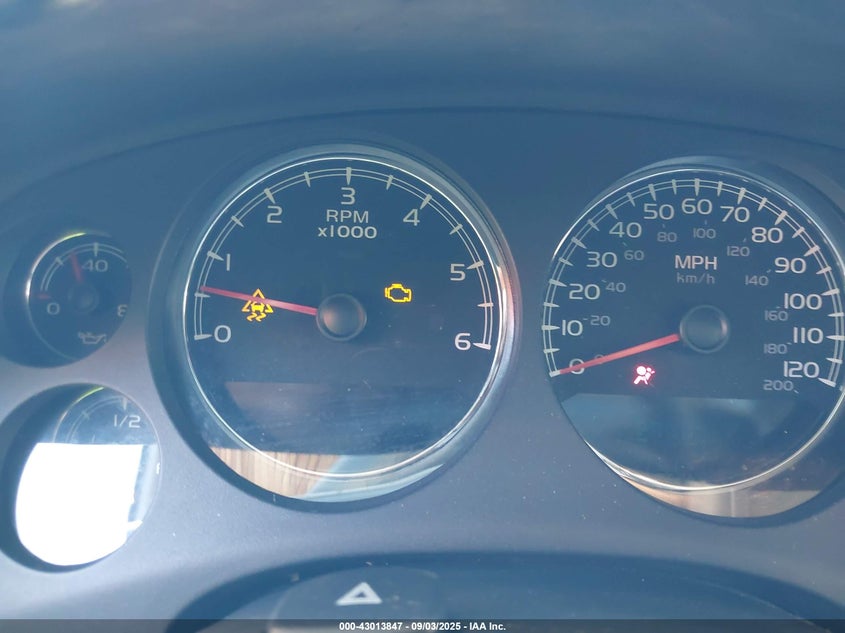 2007 Chevrolet Tahoe Lt VIN: 1GNFK13067J105014 Lot: 43013847