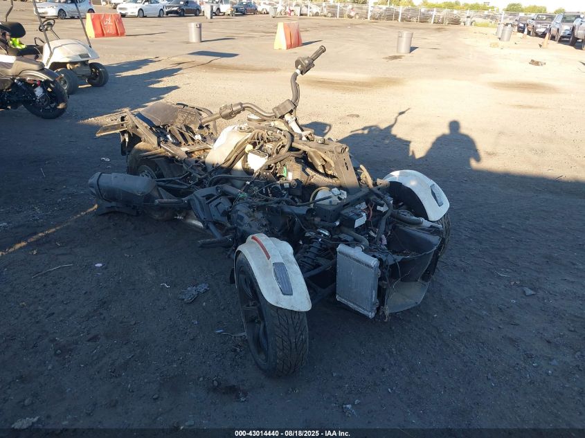 2020 Can-Am Spyder Roadster F3-T/F3 Limited