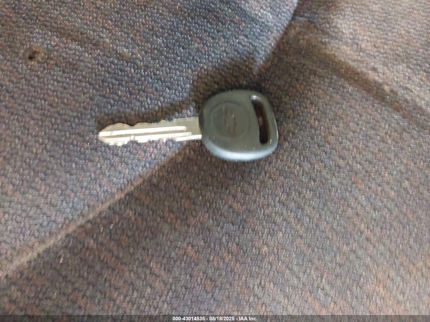 2001 Chevrolet Silverado 2500Hd Ls VIN: 1GCHC29U31E193163 Lot: 43014535