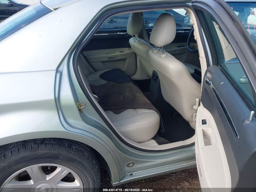 2005 Chrysler 300 Touring VIN: 2C3JA53G35H132409 Lot: 43014719