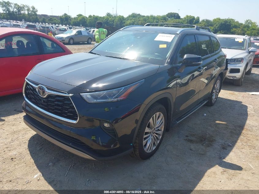 2022 Toyota Highlander - 5TDFZRBH7NS225169