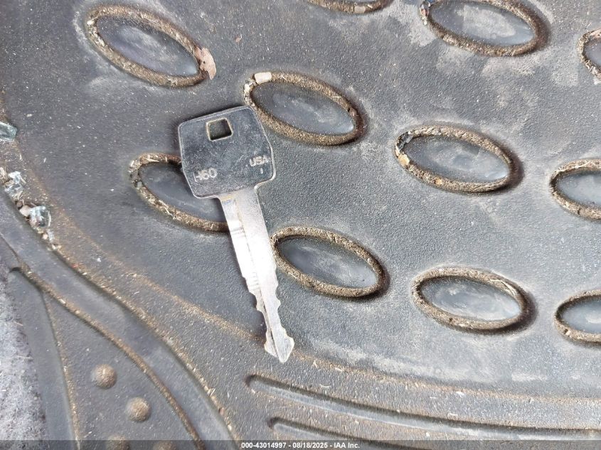 1994 Ford Escort Lx/Sport VIN: 1FARP14J5RW152075 Lot: 43014997