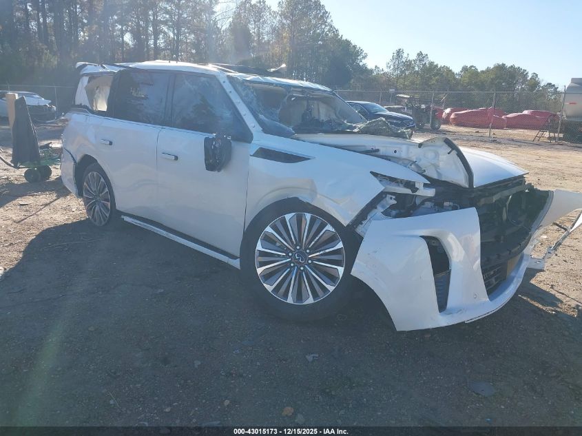 INFINITI QX80 LUXE AWD