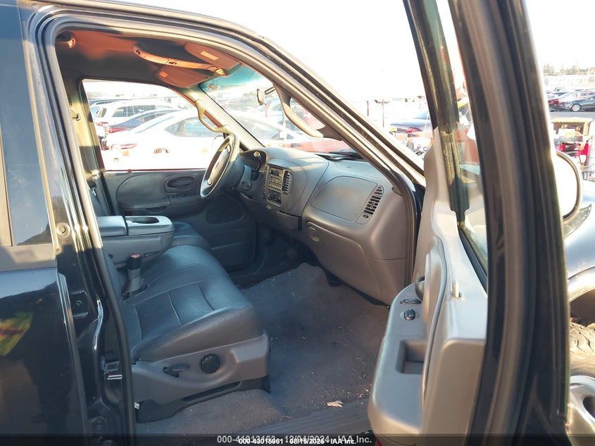 1FTRW08LX1KC33779 2001 FORD F-150 photo no. 5