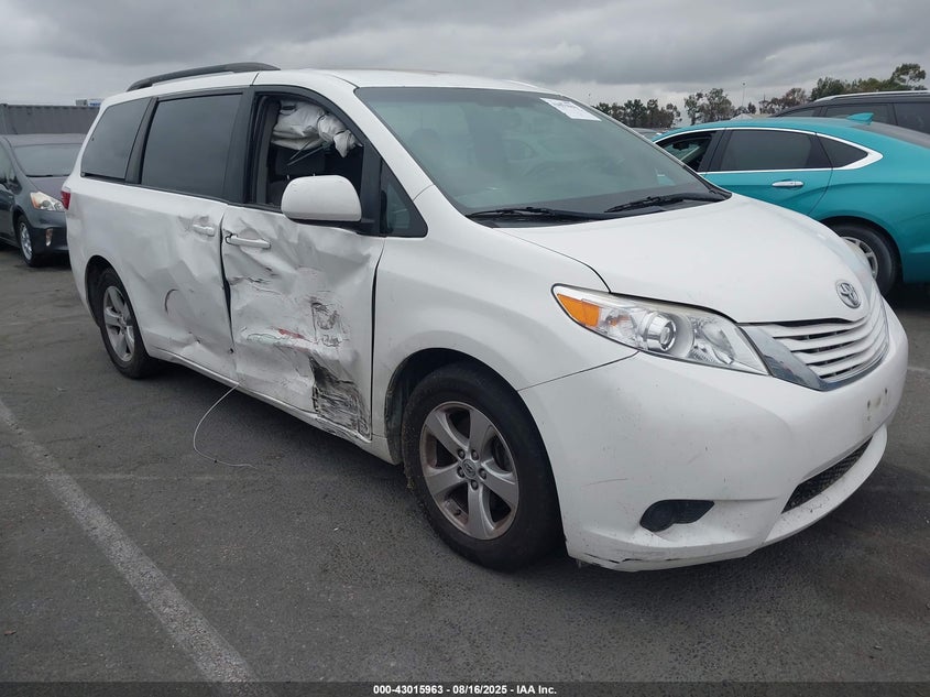 5TDKK3DC2FS679493 2015 Toyota Sienna Le 8 Passenger auction photo 1