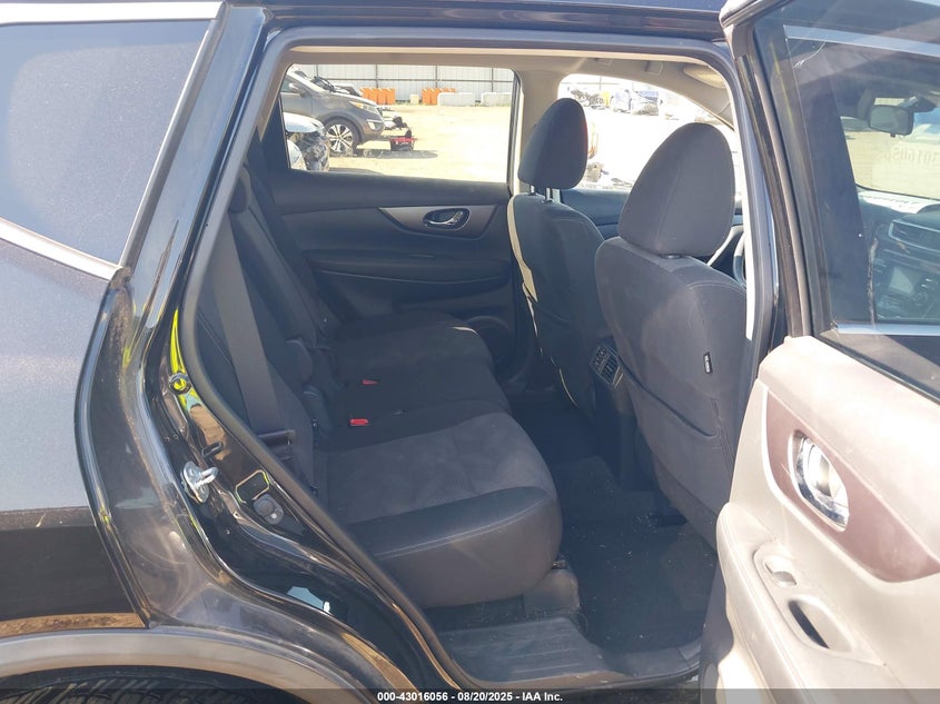 2016 NISSAN ROGUE SV - KNMAT2MT7GP721980