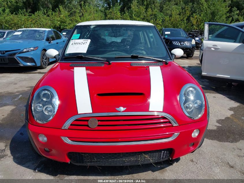 2004 Mini Cooper S VIN: WMWRE334X4TD86858 Lot: 43016247
